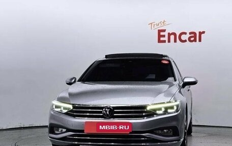 Volkswagen Passat B8 рестайлинг, 2021 год, 4 195 000 рублей, 3 фотография