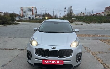 KIA Sportage IV рестайлинг, 2018 год, 2 600 000 рублей, 2 фотография