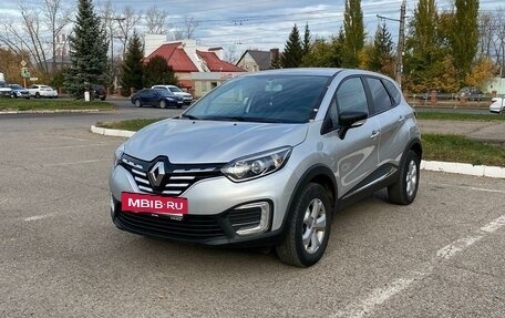 Renault Kaptur I рестайлинг, 2021 год, 2 200 000 рублей, 2 фотография