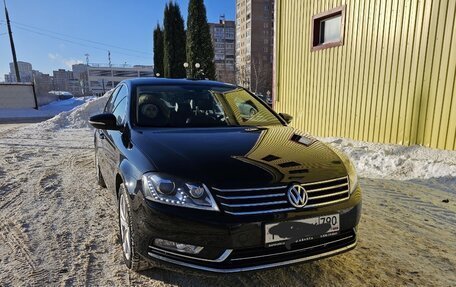 Volkswagen Passat B7, 2013 год, 1 590 000 рублей, 2 фотография