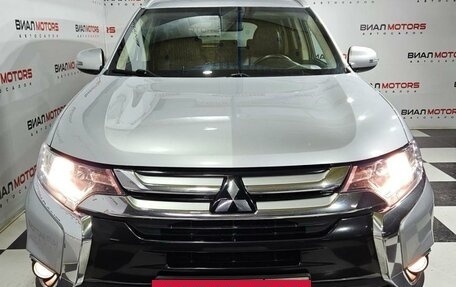 Mitsubishi Outlander III рестайлинг 3, 2018 год, 2 599 000 рублей, 2 фотография