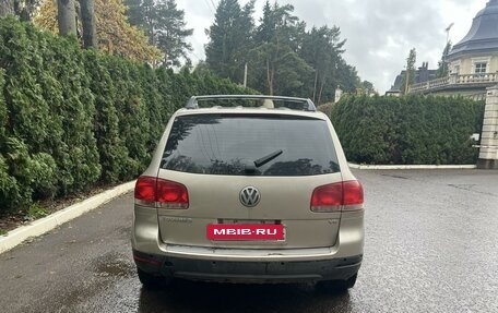 Volkswagen Touareg III, 2005 год, 700 000 рублей, 7 фотография