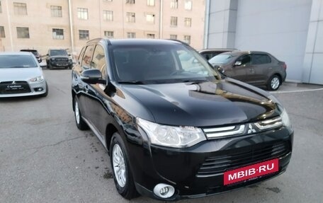 Mitsubishi Outlander III рестайлинг 3, 2013 год, 1 550 000 рублей, 7 фотография