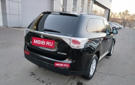 Mitsubishi Outlander III рестайлинг 3, 2013 год, 1 550 000 рублей, 5 фотография