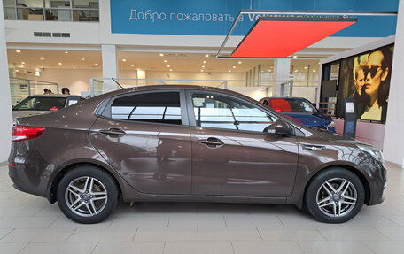 KIA Rio III рестайлинг, 2017 год, 977 000 рублей, 4 фотография