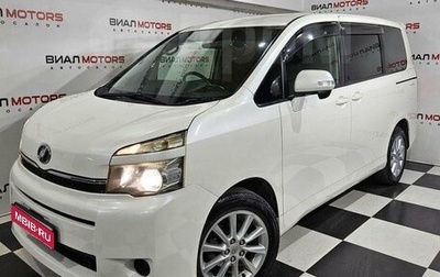 Toyota Voxy II, 2011 год, 1 515 000 рублей, 1 фотография