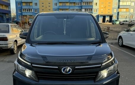 Toyota Voxy III, 2015 год, 1 750 000 рублей, 7 фотография