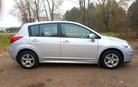 Nissan Tiida, 2011 год, 890 000 рублей, 6 фотография