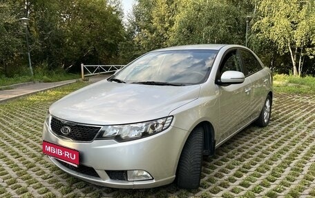 KIA Cerato III, 2010 год, 1 100 000 рублей, 1 фотография