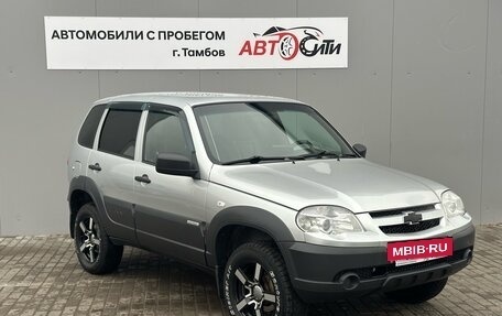 Chevrolet Niva I рестайлинг, 2018 год, 960 000 рублей, 3 фотография