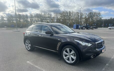 Infiniti QX70, 2013 год, 1 980 000 рублей, 2 фотография