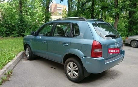 Hyundai Tucson III, 2008 год, 650 000 рублей, 2 фотография