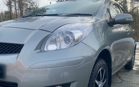 Toyota Vitz, 2009 год, 850 000 рублей, 3 фотография