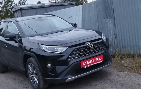 Toyota RAV4, 2020 год, 4 000 000 рублей, 10 фотография