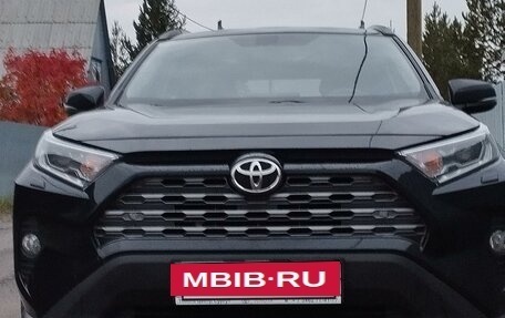 Toyota RAV4, 2020 год, 4 000 000 рублей, 11 фотография