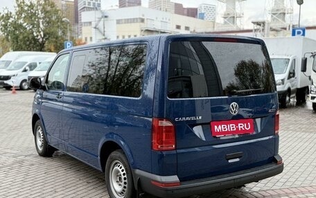 Volkswagen Caravelle T6 рестайлинг, 2019 год, 4 000 000 рублей, 3 фотография