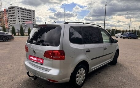 Volkswagen Touran III, 2012 год, 1 050 000 рублей, 4 фотография