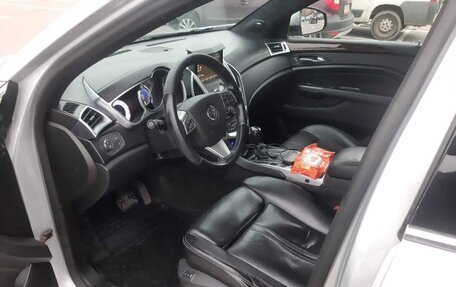 Cadillac SRX II рестайлинг, 2011 год, 1 150 000 рублей, 10 фотография