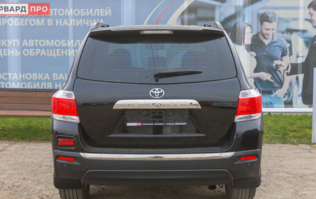 Toyota Highlander III, 2012 год, 2 400 000 рублей, 28 фотография