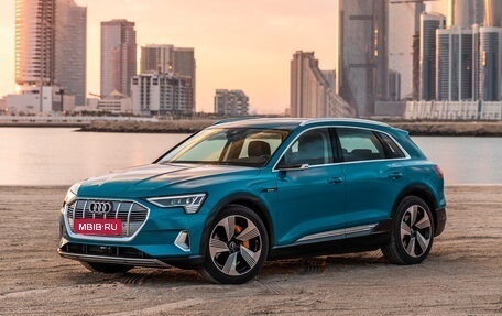 Audi e-tron I, 2021 год, 5 950 000 рублей, 1 фотография