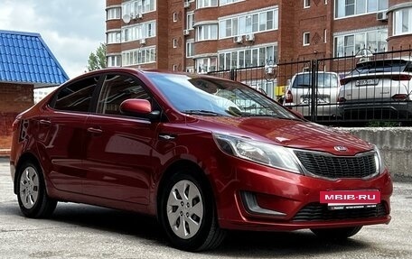 KIA Rio III рестайлинг, 2015 год, 920 000 рублей, 3 фотография