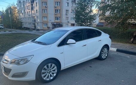 Opel Astra J, 2013 год, 1 300 000 рублей, 2 фотография