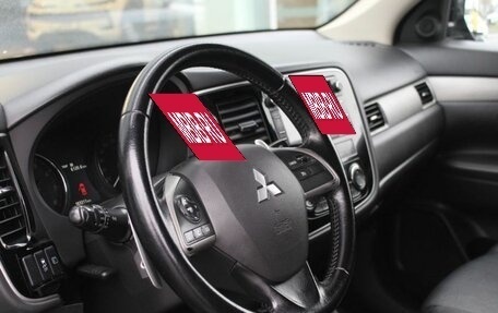 Mitsubishi Outlander III рестайлинг 3, 2013 год, 1 690 000 рублей, 23 фотография