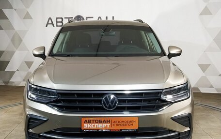 Volkswagen Tiguan II, 2021 год, 2 859 000 рублей, 2 фотография