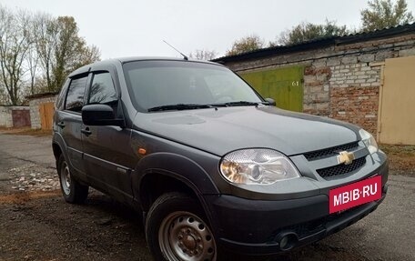 Chevrolet Niva I рестайлинг, 2016 год, 835 000 рублей, 2 фотография