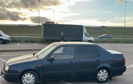 Volkswagen Vento, 1993 год, 110 000 рублей, 3 фотография