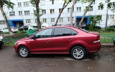 Volkswagen Polo VI (EU Market), 2011 год, 970 000 рублей, 2 фотография