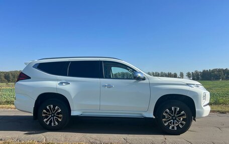 Mitsubishi Montero Sport, 2022 год, 4 599 000 рублей, 4 фотография