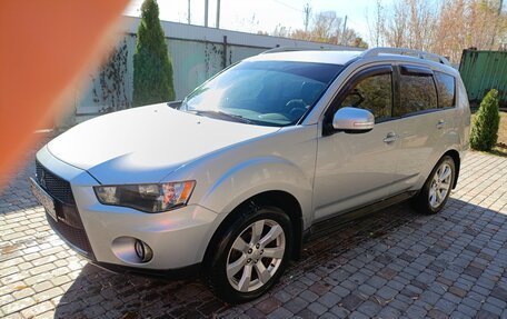 Mitsubishi Outlander III рестайлинг 3, 2010 год, 1 450 000 рублей, 24 фотография