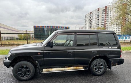 Mitsubishi Pajero III рестайлинг, 1999 год, 450 000 рублей, 2 фотография