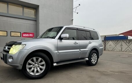 Mitsubishi Pajero IV, 2011 год, 2 200 000 рублей, 2 фотография