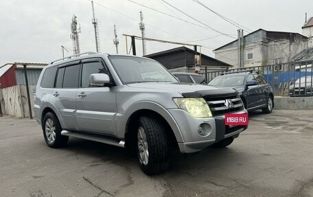 Mitsubishi Pajero IV, 2011 год, 2 200 000 рублей, 3 фотография