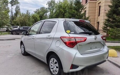 Toyota Vitz, 2018 год, 1 230 000 рублей, 2 фотография