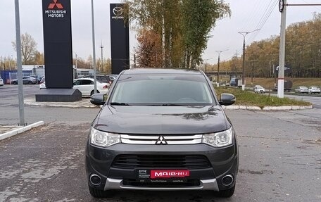 Mitsubishi Outlander III рестайлинг 3, 2014 год, 1 532 700 рублей, 2 фотография