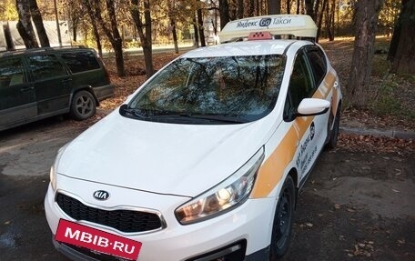 KIA cee'd III, 2018 год, 1 000 000 рублей, 22 фотография