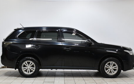 Mitsubishi Outlander III рестайлинг 3, 2013 год, 1 228 000 рублей, 5 фотография