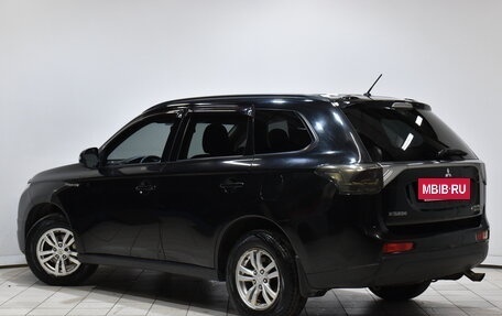 Mitsubishi Outlander III рестайлинг 3, 2013 год, 1 228 000 рублей, 2 фотография