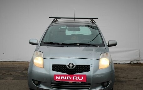 Toyota Yaris III рестайлинг, 2008 год, 550 000 рублей, 2 фотография