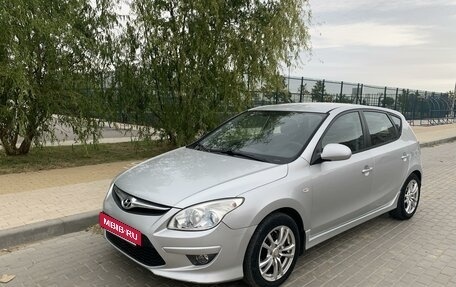 Hyundai i30 I, 2011 год, 850 000 рублей, 2 фотография