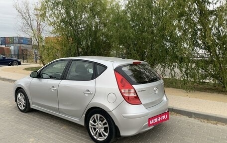 Hyundai i30 I, 2011 год, 850 000 рублей, 6 фотография