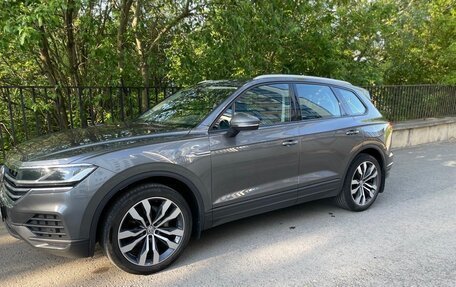 Volkswagen Touareg III, 2018 год, 4 550 000 рублей, 12 фотография