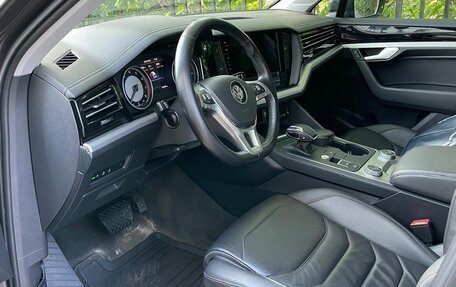 Volkswagen Touareg III, 2018 год, 4 550 000 рублей, 11 фотография