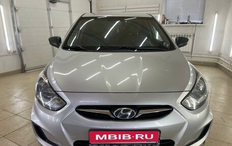 Hyundai Solaris II рестайлинг, 2012 год, 797 000 рублей, 3 фотография