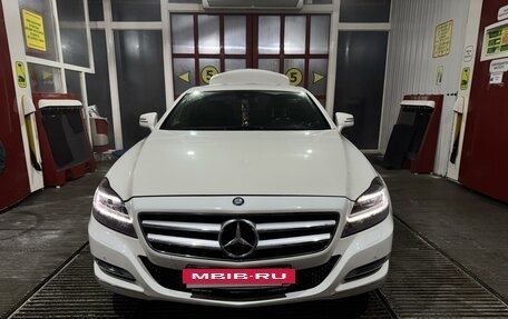 Mercedes-Benz CLS, 2013 год, 2 650 000 рублей, 2 фотография