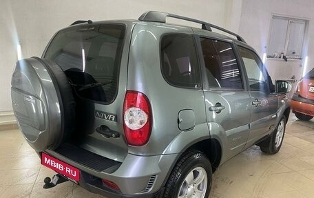 Chevrolet Niva I рестайлинг, 2011 год, 698 000 рублей, 10 фотография