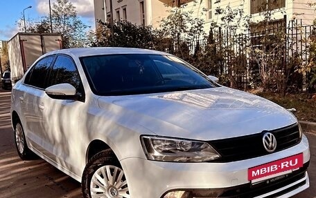 Volkswagen Jetta VI, 2018 год, 1 330 000 рублей, 2 фотография